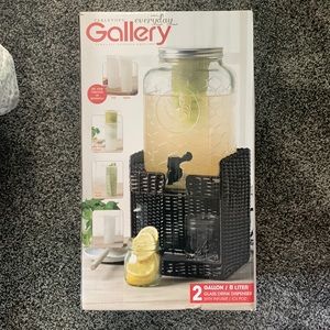 Glass drink dispenser